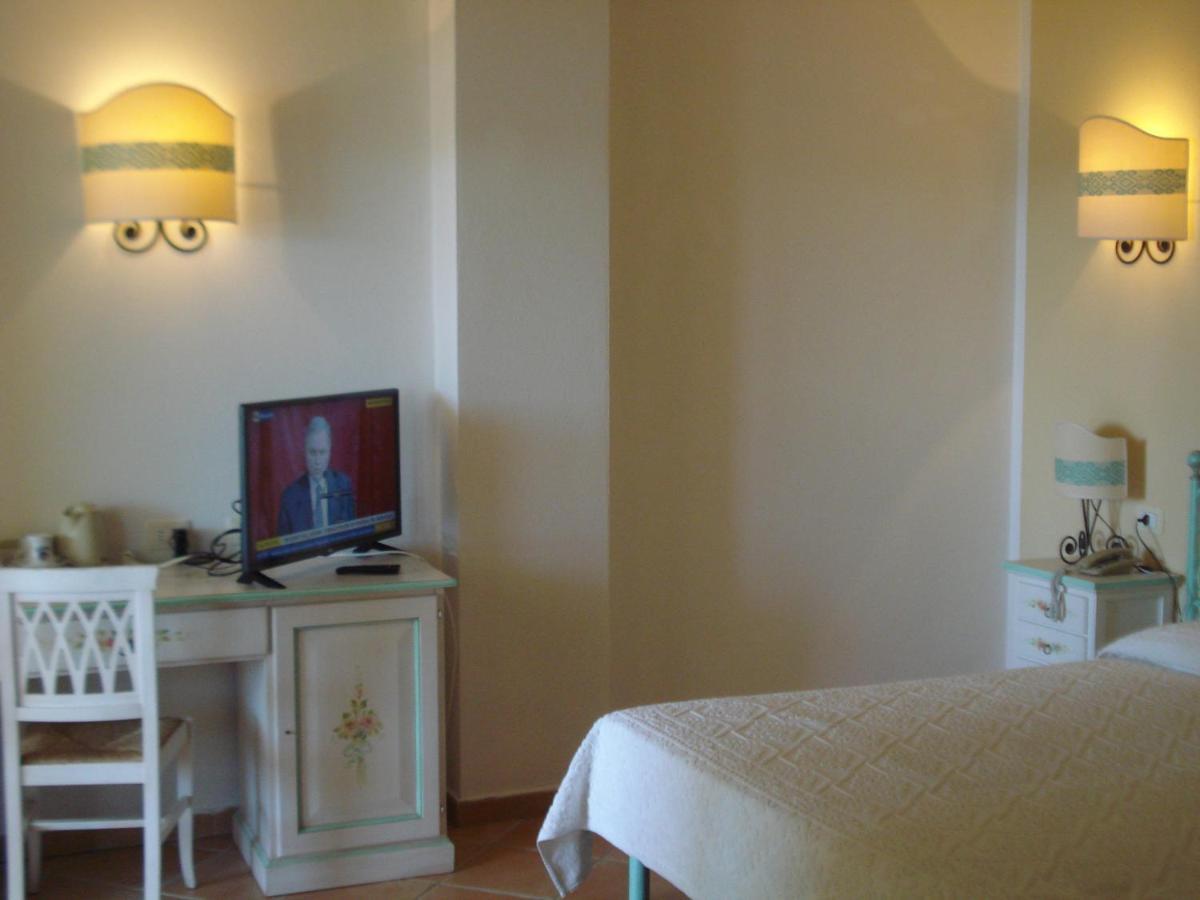 Hotel Valkarana Country Relais (Adults Only) 산트 안토니오 디 갈루라 외부 사진