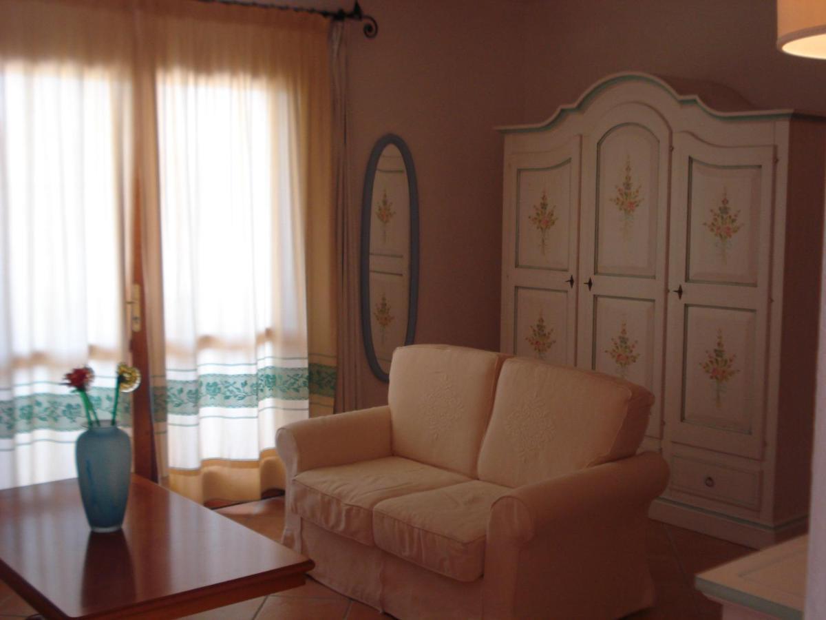Hotel Valkarana Country Relais (Adults Only) 산트 안토니오 디 갈루라 외부 사진